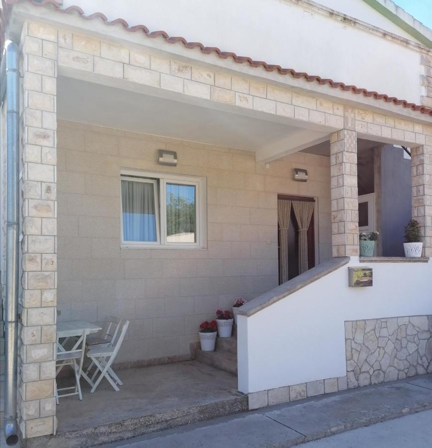 Apartments Nana Biograd Na Moru Exterior foto