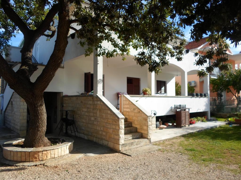 Apartments Nana Biograd Na Moru Exterior foto